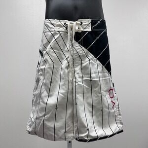 Volcom Board‎ Shorts Swim Trunks Striped Black and White Youth Size 26